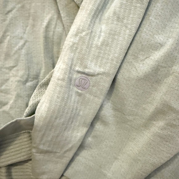 Lululemon Metal Vent Tech 1/4 zip bundle Men’s Large- EUC - Picture 2 of 5